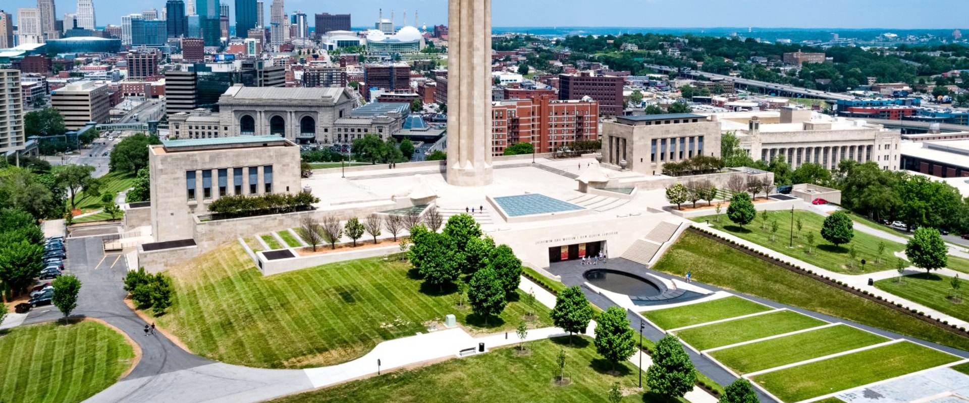 Discovering Kansas City's Iconic Landmarks and Monuments